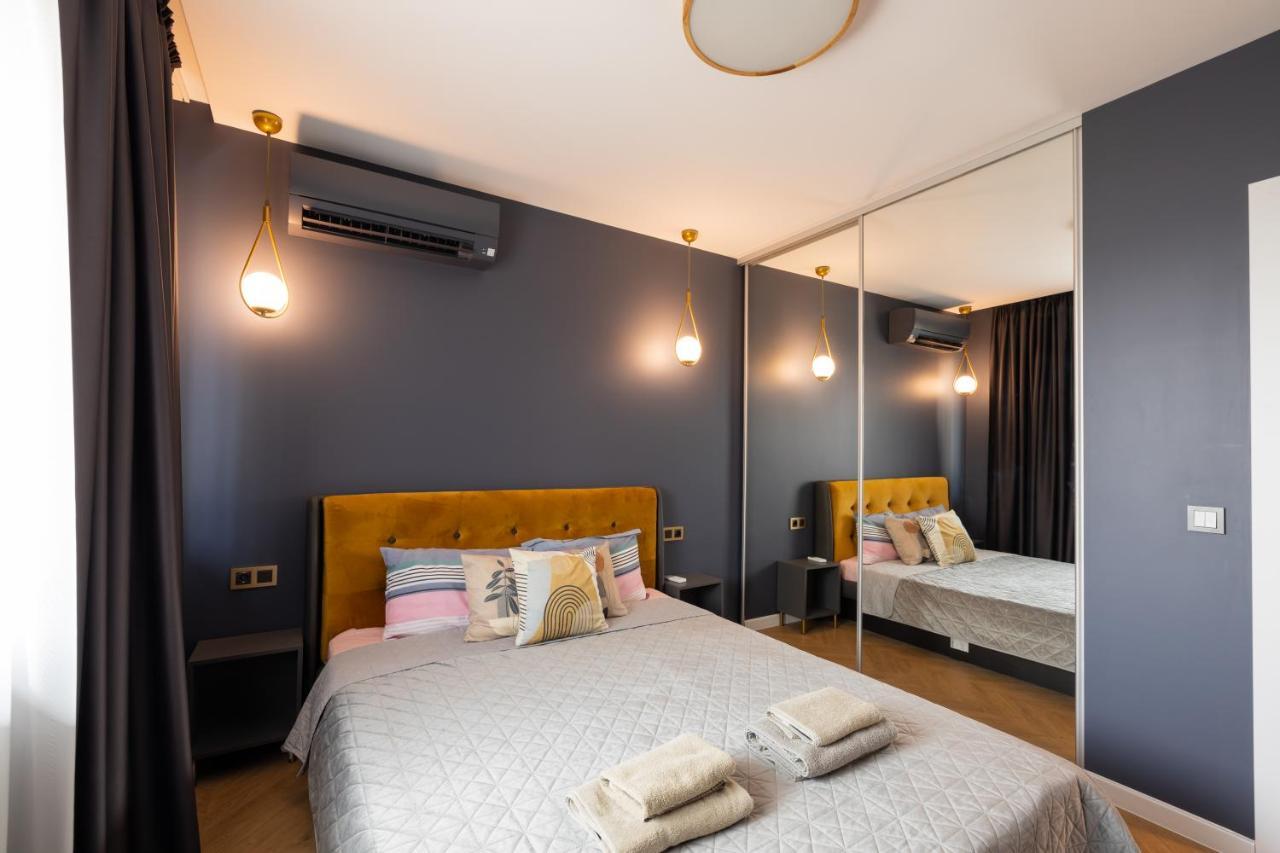 Topaz Beachfront Apartment Varna Ngoại thất bức ảnh