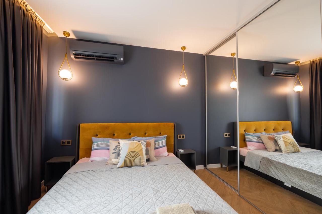 Topaz Beachfront Apartment Varna Ngoại thất bức ảnh